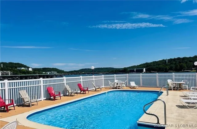 $189,900 | 99 Rock Dove Lane, Unit 2B, Camdenton, MO 65020