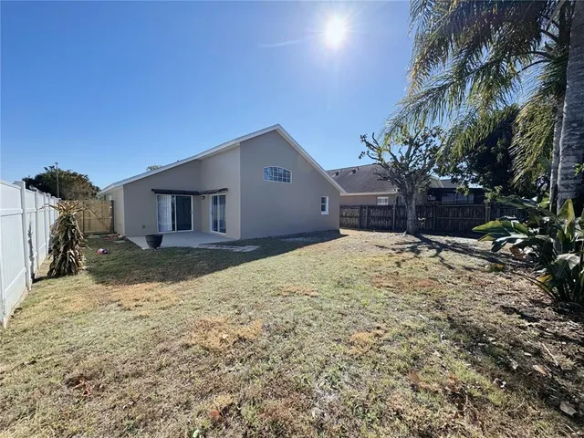a house view with a outdoor space