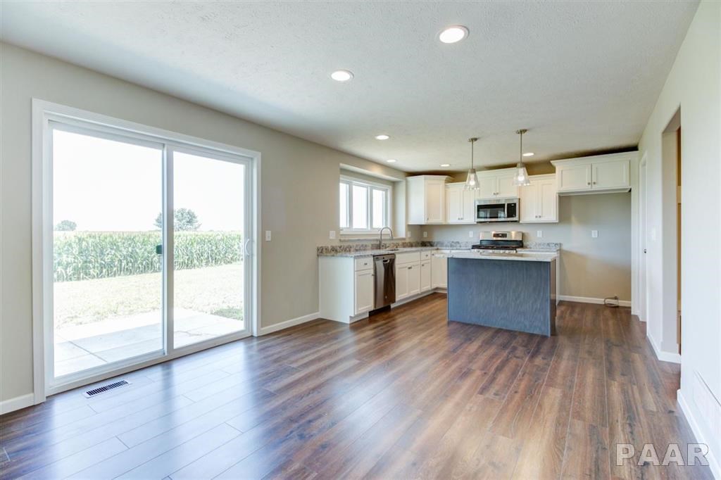 3225 West Boulder Point Court Dunlap, IL 61525 - Photo 11 of 34 Gallery Image 11