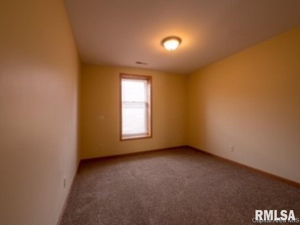 2828 South Walnut Street Springfield, IL 62704 - Photo 13 of 20