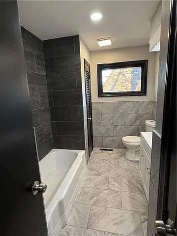 $550,000 | 5718-5720 Floyd Street, Mission, KS 66202