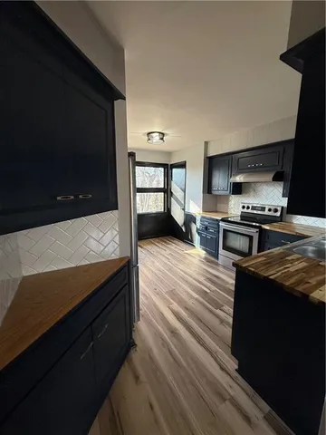 $550,000 | 5718-5720 Floyd Street, Mission, KS 66202