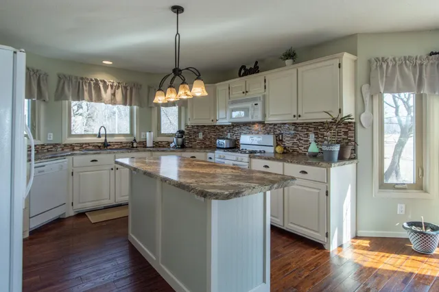 $449,900 | 35455 100th Avenue, Onamia, MN 56359