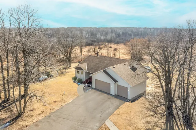 $449,900 | 35455 100th Avenue, Onamia, MN 56359