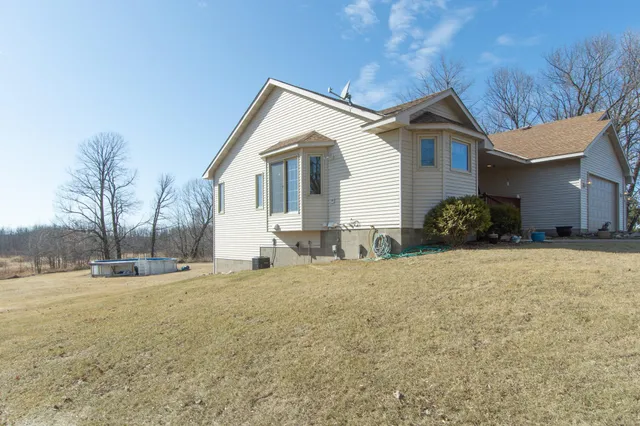 $449,900 | 35455 100th Avenue, Onamia, MN 56359