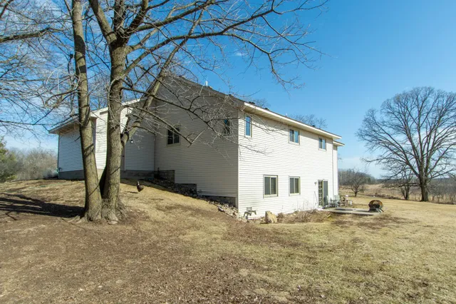 $449,900 | 35455 100th Avenue, Onamia, MN 56359