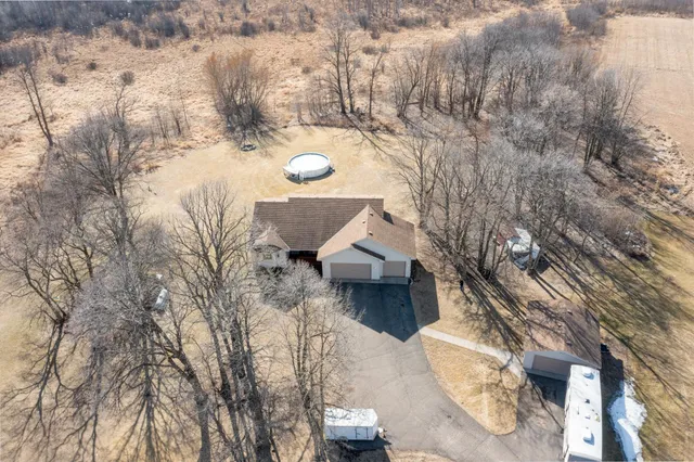 $449,900 | 35455 100th Avenue, Onamia, MN 56359