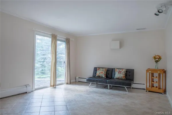 $3,300 | 8 Fillmore Court, Highland Mills, NY 10930