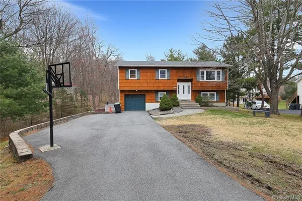 $3,300 | 8 Fillmore Court, Highland Mills, NY 10930