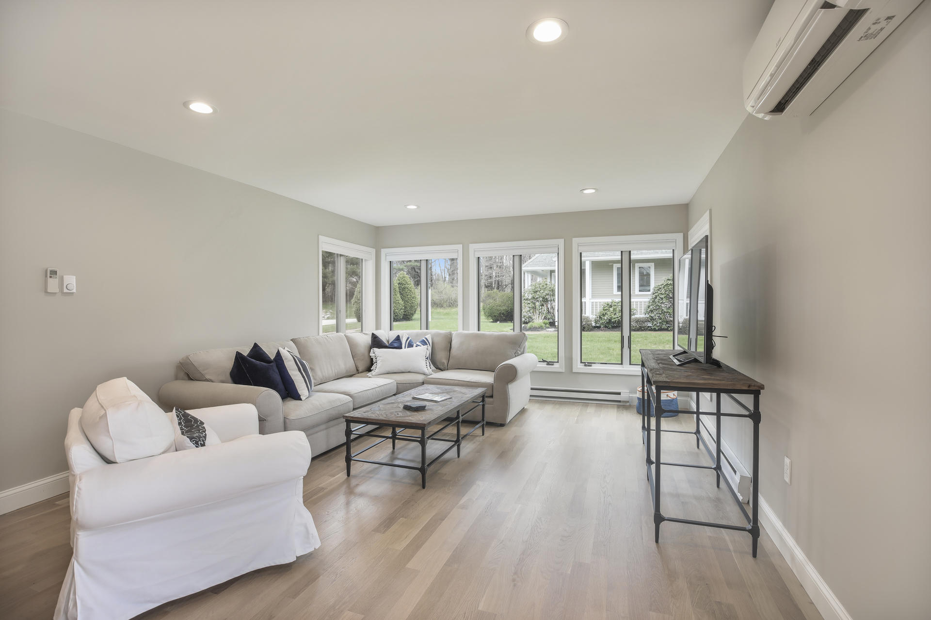 239 Sea Road, Unit 33 Kennebunk, ME 04043 - Photo 12 of 29 Beautiful wood floors throughout