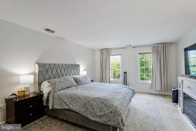 $1,099,990 | 20627 Cutwater Place, Sterling, VA 20165