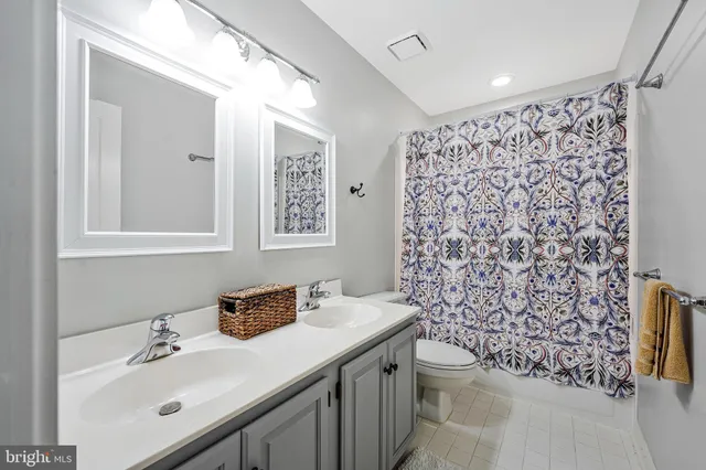 $1,099,990 | 20627 Cutwater Place, Sterling, VA 20165