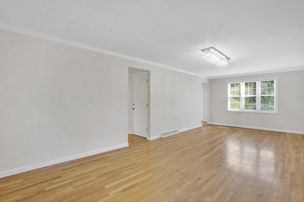 990 Frank Smith Road Longmeadow, MA 01106 - Photo 13 of 42