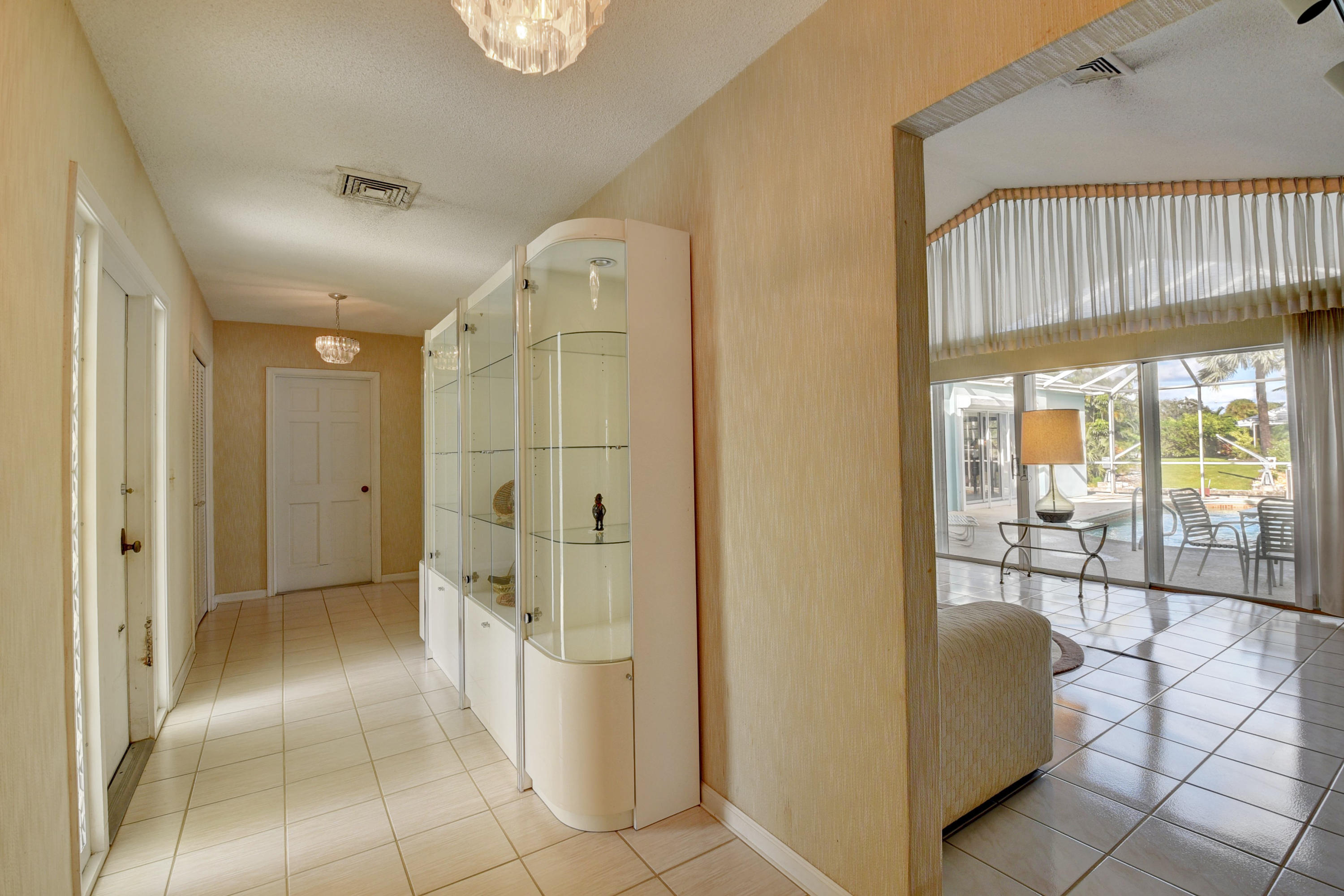 1120 Mulberry Way Boca Raton, FL 33486 - Photo 3 of 40 Foyer