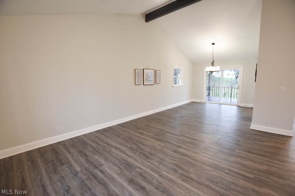 2515 Durand Road Akron, OH 44333 - Photo 5 of 34 Living Room