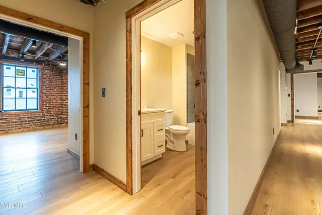 $2,775 | 453 East Main Street, Unit 400, Kingsport, TN 37660