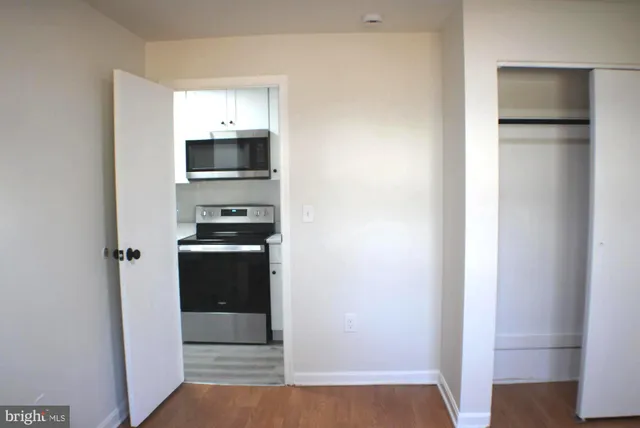 $2,000 | 7330 Sycamore Avenue, Unit 2, Elkins Park, PA 19027