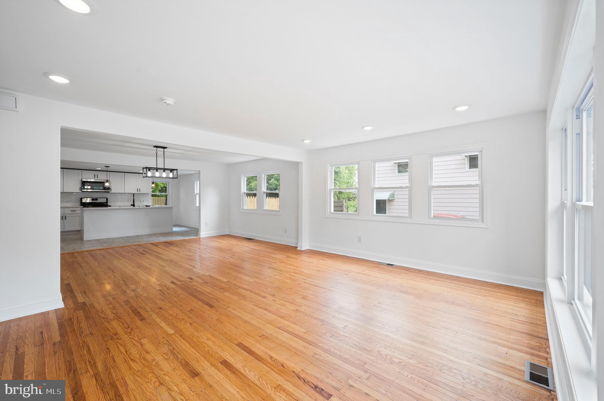 48 Willers Road Aston, PA 19014 - Photo 3 of 35 Gallery Image 3