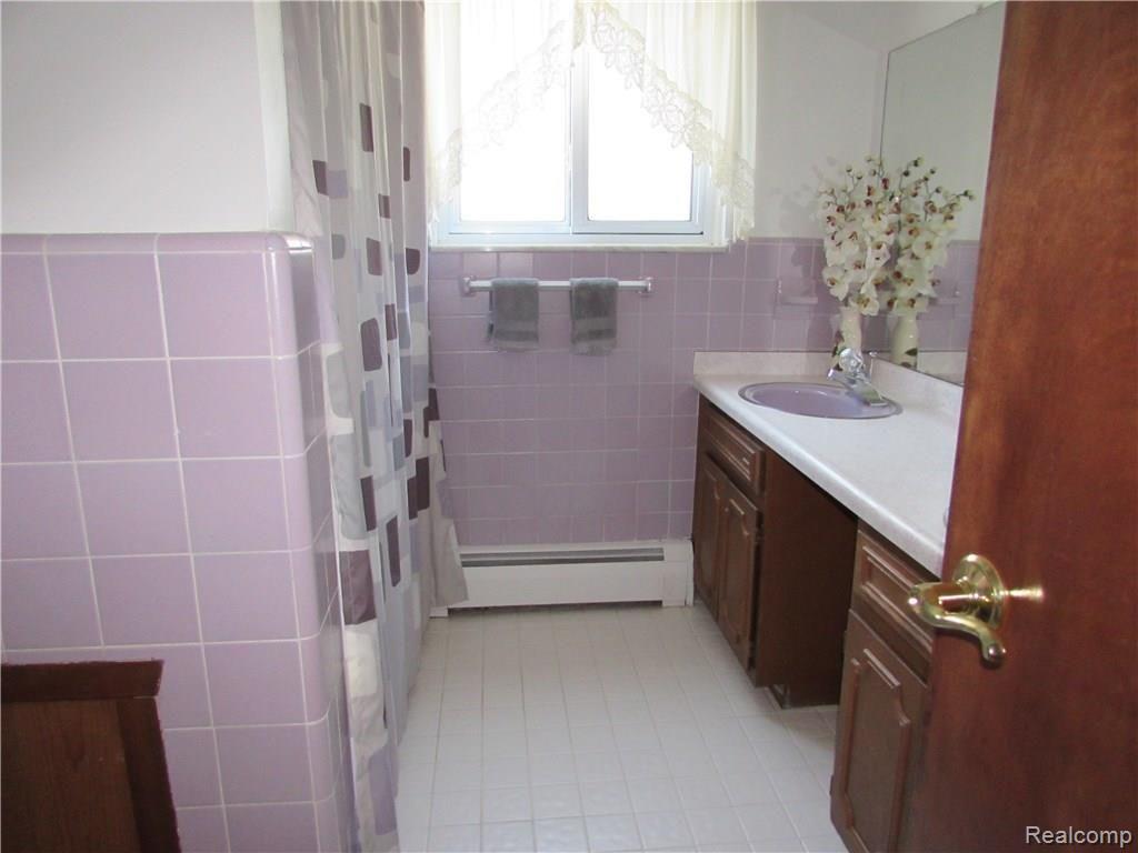 15325 Reeck Road Southgate, MI 48195 - Photo 32 of 34 IMG_1273.JPG