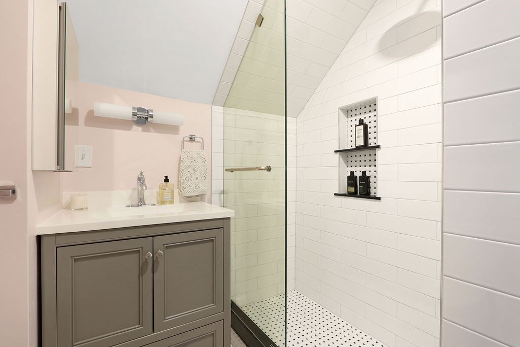 43-45 Owencroft Road, Unit 2 Boston, MA 02124 - Photo 23 of 36 a bathroom with a sink and mirror