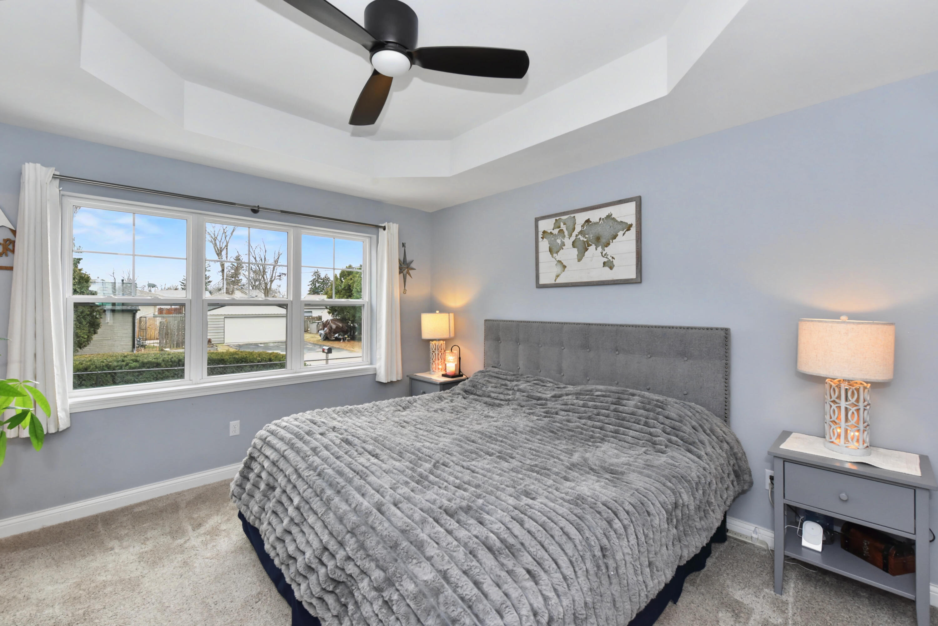 4141 South 90th Street Greenfield, WI 53228 - Photo 11 of 31 Primary Bedroom