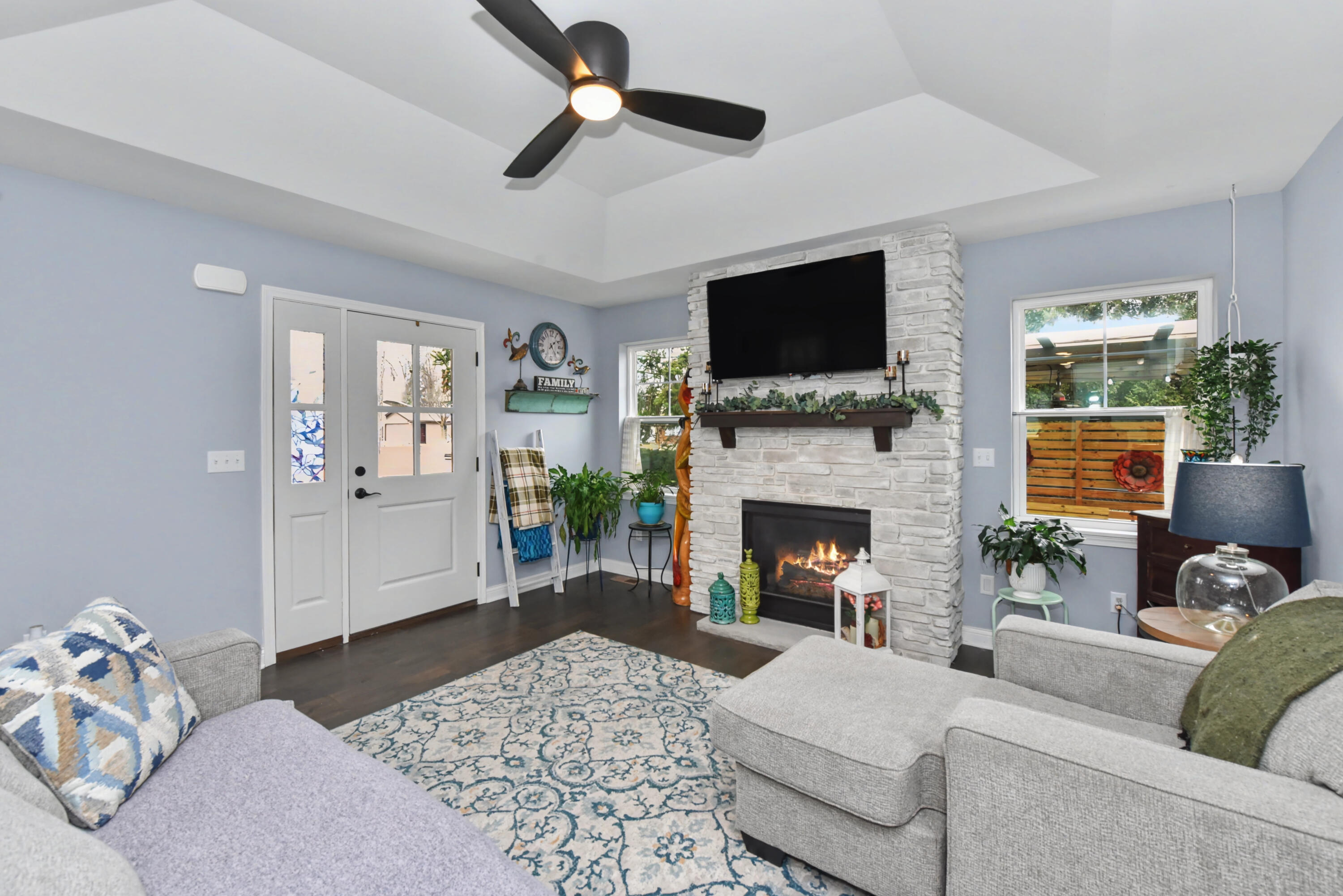 4141 South 90th Street Greenfield, WI 53228 - Photo 6 of 31 Tray Ceiling w/Fan