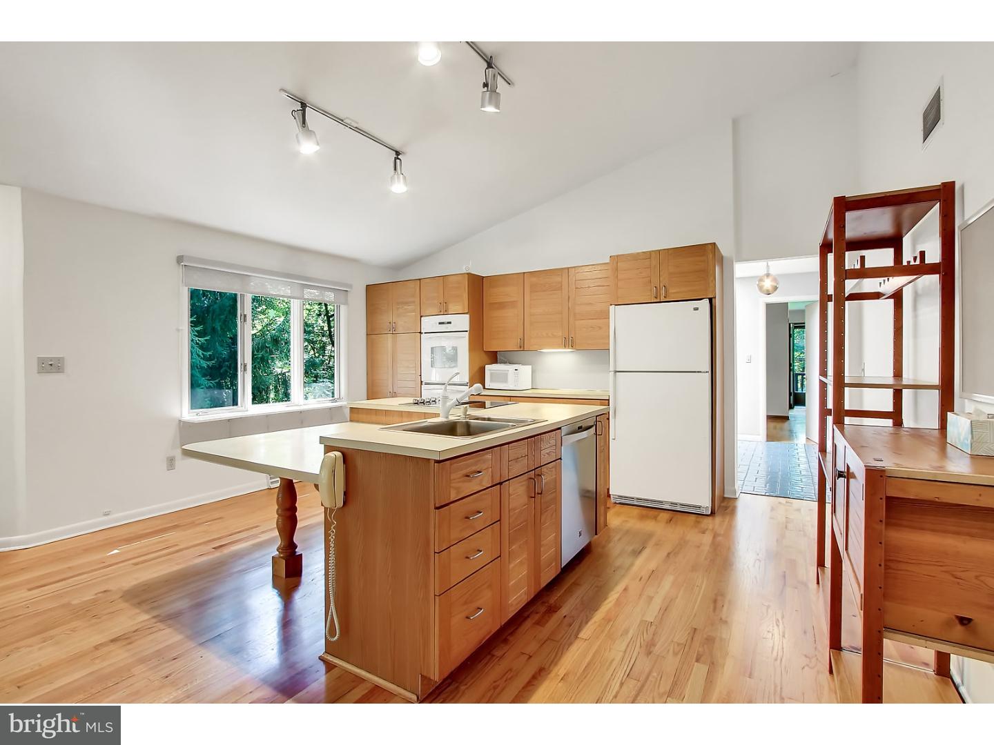 3103 Chestnut Hill Road Center Valley, PA 18034 - Photo 7 of 25 Gallery Image 7