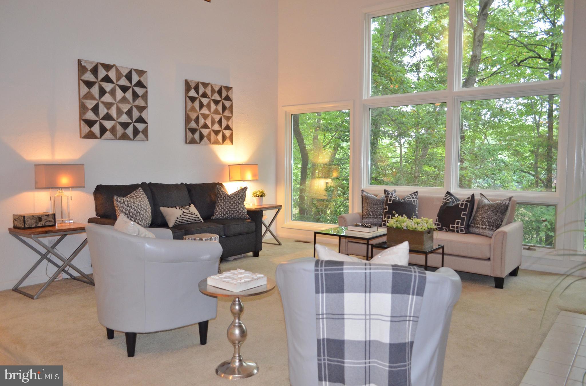 3165 Rolling Road Edgewater, MD 21037 - Photo 15 of 36 Family Room