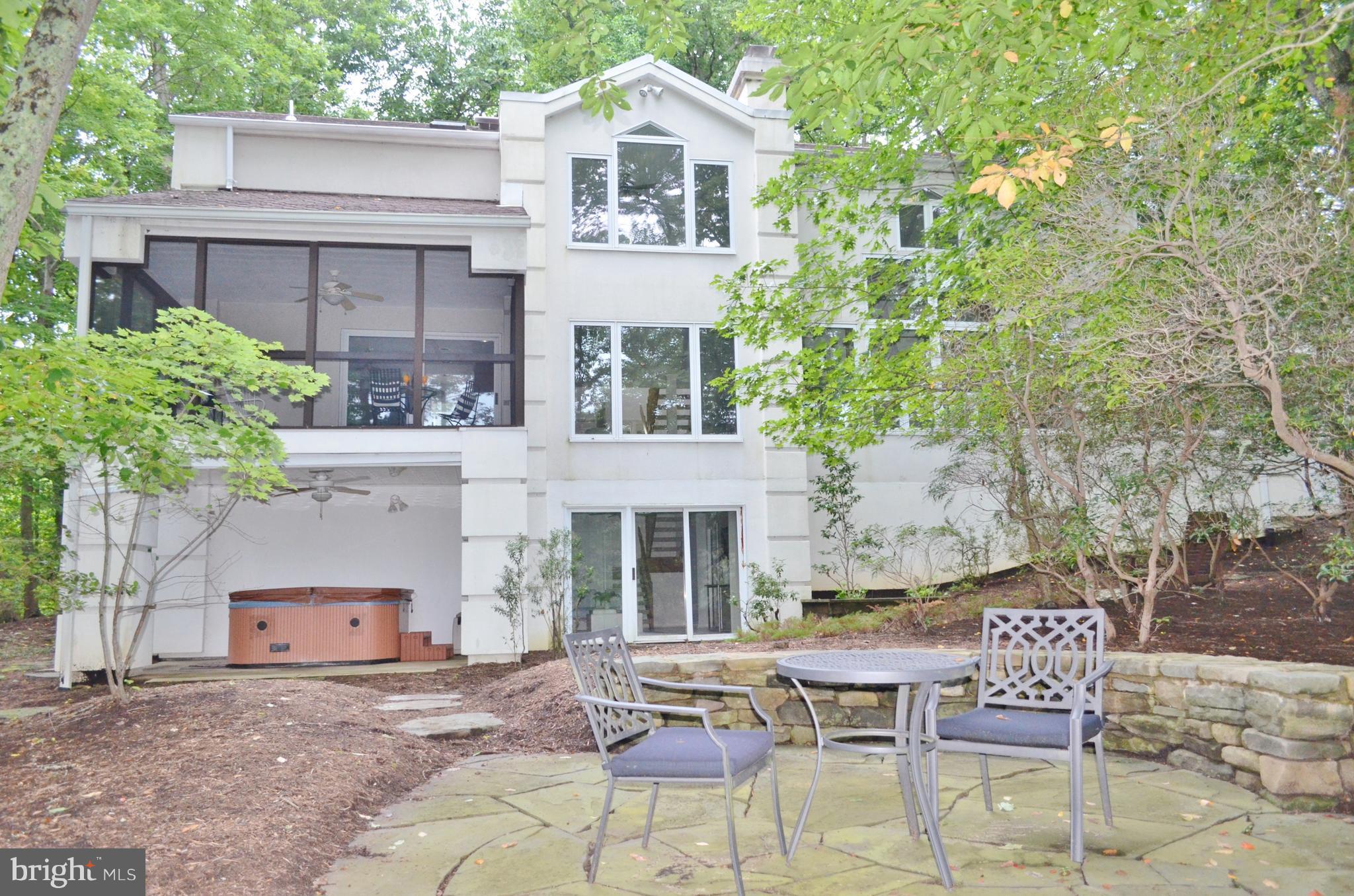 3165 Rolling Road Edgewater, MD 21037 - Photo 26 of 36 Exterior (Rear)