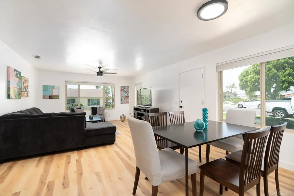 1025 Plover Way, Unit 3 Oceanside, CA 92057 - Photo 4 of 28