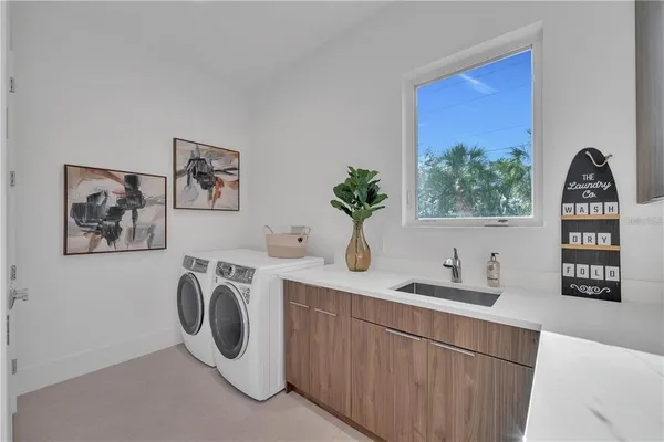 $3,690,000 | 603 Tremont Street, Sarasota, FL 34242