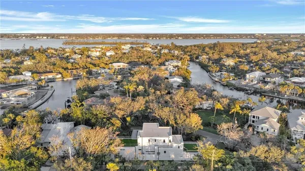 $3,690,000 | 603 Tremont Street, Sarasota, FL 34242