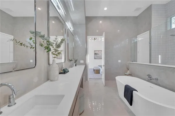 $3,690,000 | 603 Tremont Street, Sarasota, FL 34242