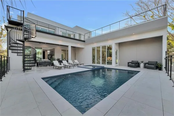 $3,690,000 | 603 Tremont Street, Sarasota, FL 34242