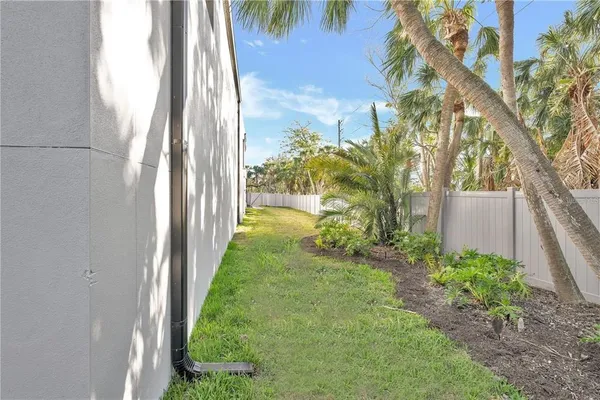 $3,690,000 | 603 Tremont Street, Sarasota, FL 34242