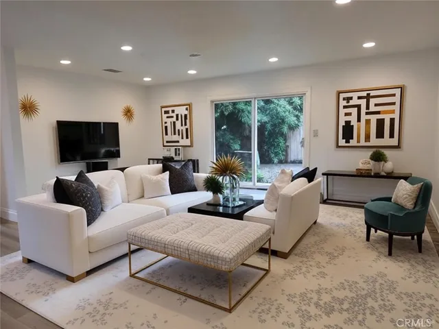 $989,000 | 1804 East South Street, Anaheim, CA 92805