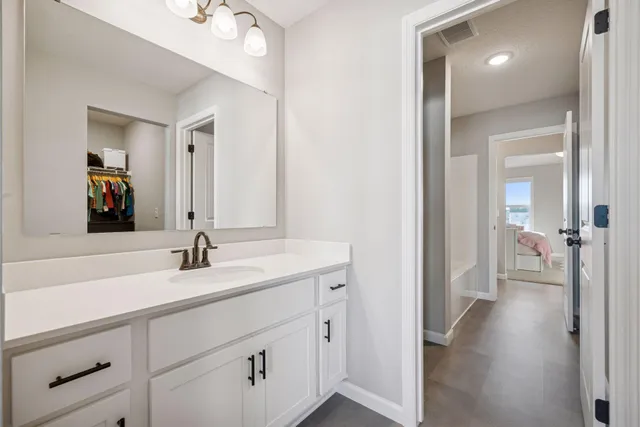 $685,000 | 2600 Ivy Avenue Northeast, St. Michael, MN 55376