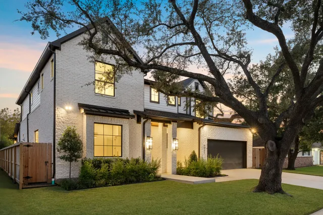 $1,299,999 | 8021 Turquoise Lane, Houston, TX 77055