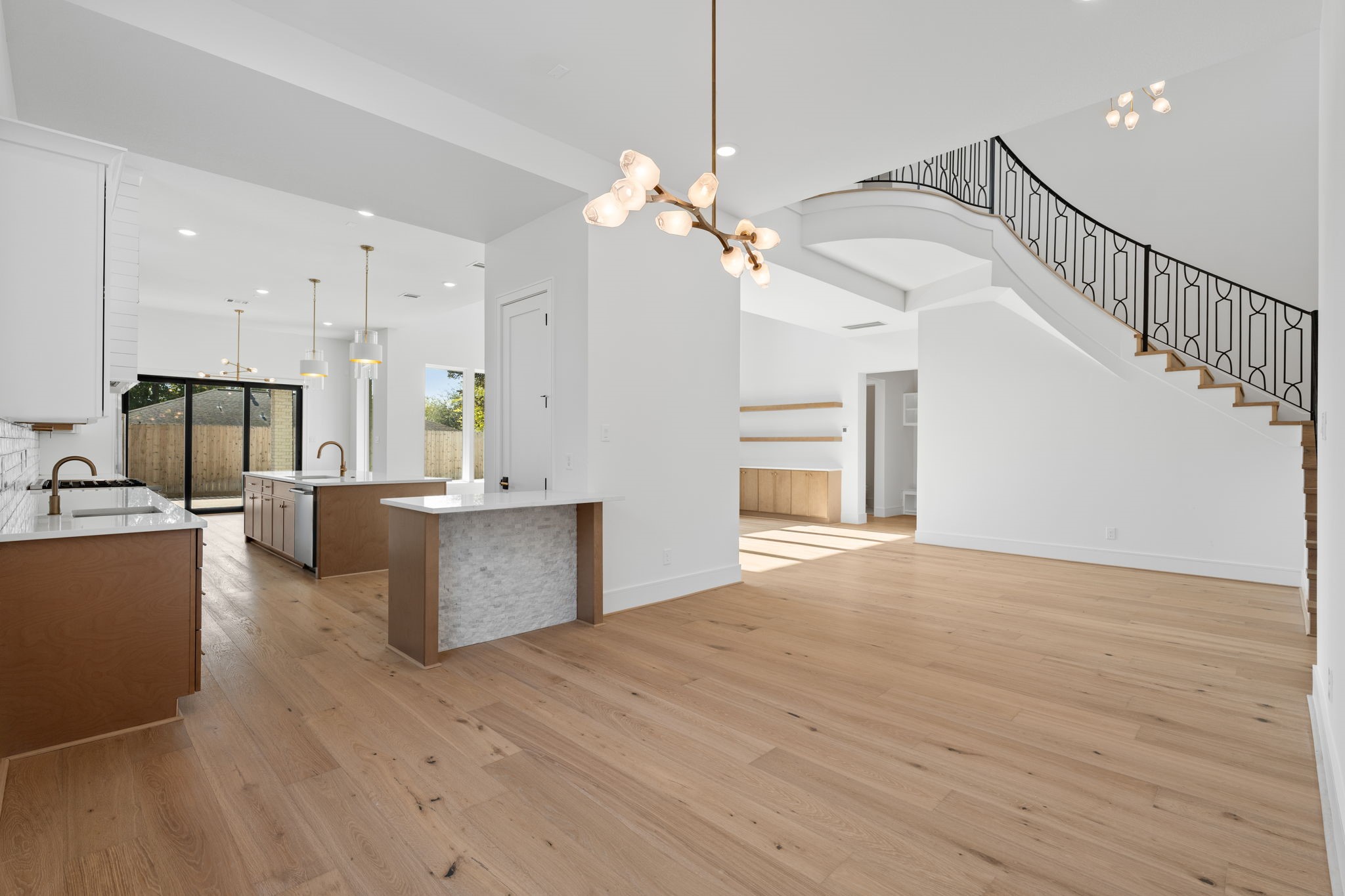 8021 Turquoise Lane Houston, TX 77055 - Photo 13 of 50