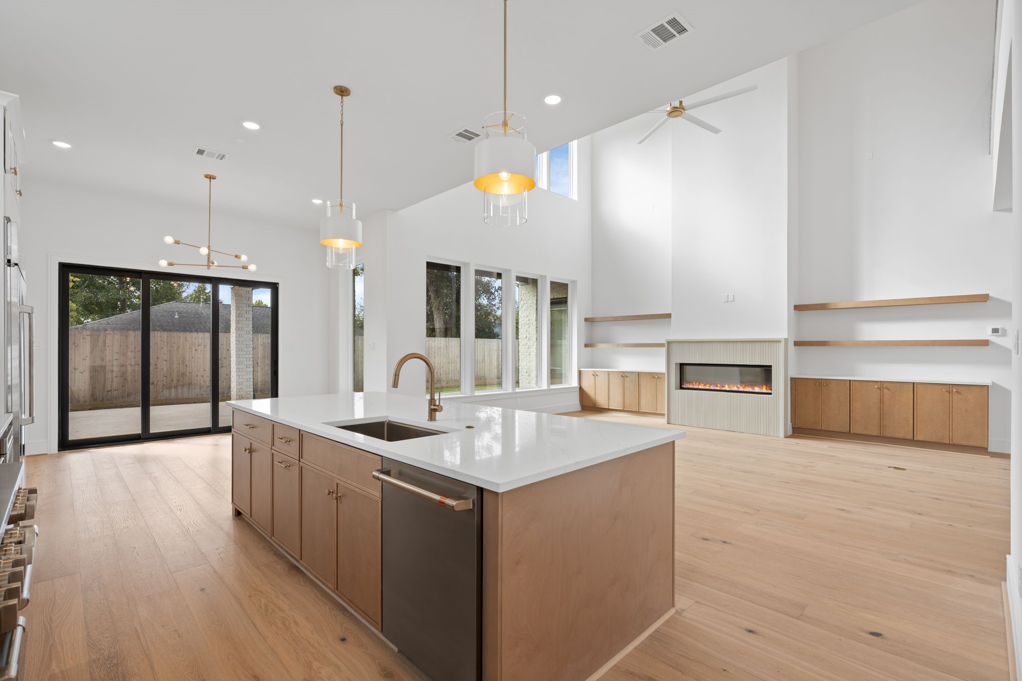 8021 Turquoise Lane Houston, TX 77055 - Photo 20 of 50