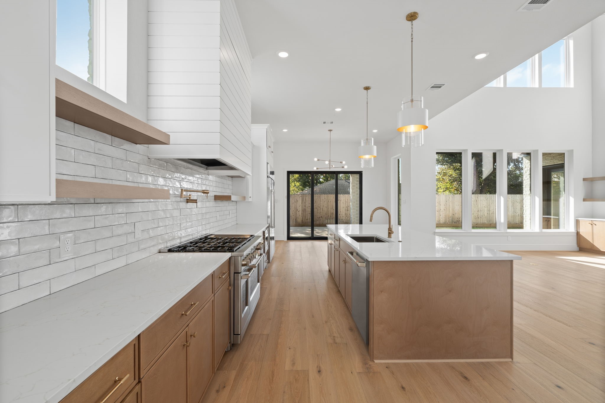 8021 Turquoise Lane Houston, TX 77055 - Photo 23 of 50