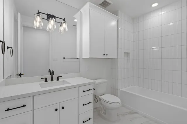 $1,299,999 | 8021 Turquoise Lane, Houston, TX 77055