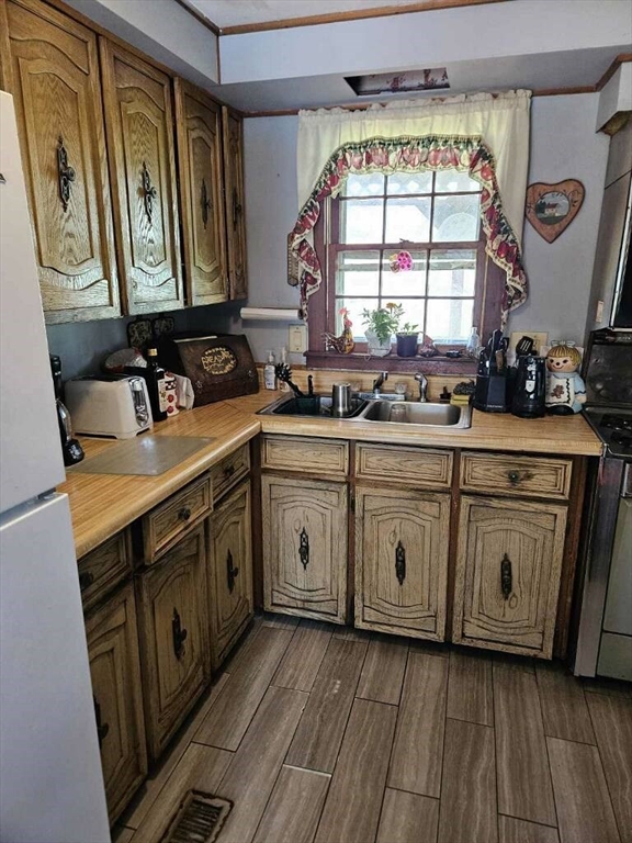 399 Danforth Street Taunton, MA 02780 - Photo 14 of 23