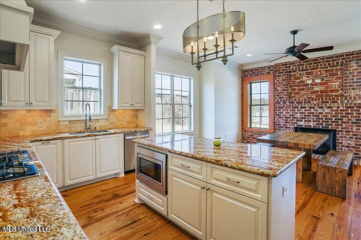 102 Cypress Lake Boulevard South Madison, MS 39110 - Photo 13 of 37 20230621213513285937000000-o