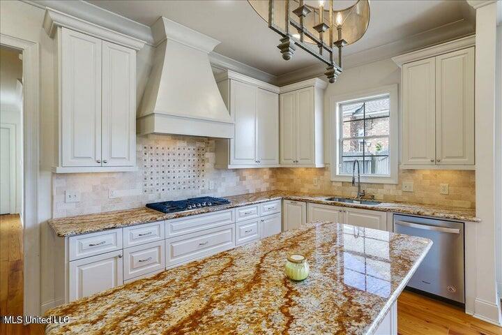 102 Cypress Lake Boulevard South Madison, MS 39110 - Photo 14 of 37 20230621213509448395000000-o