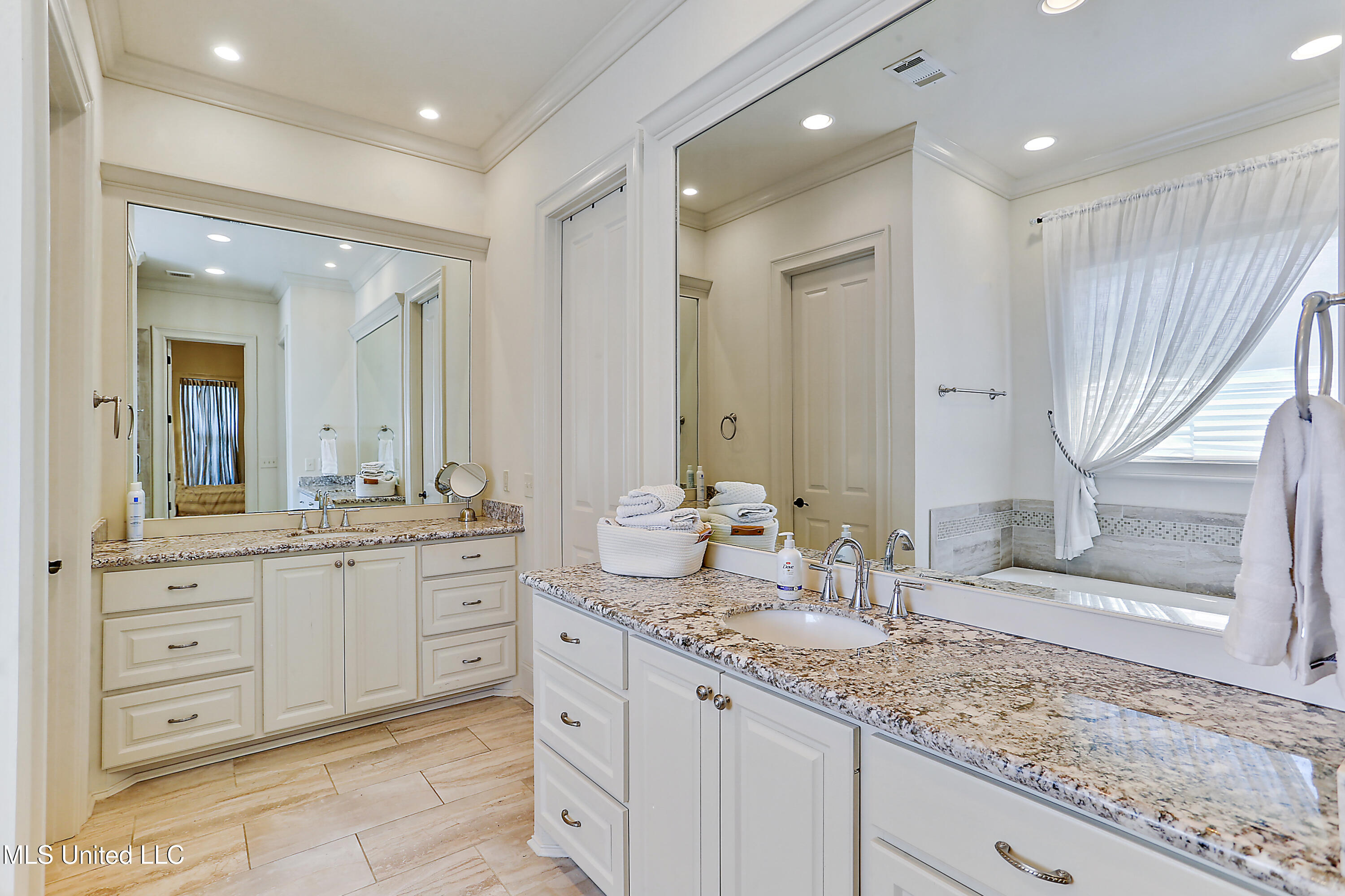 102 Cypress Lake Boulevard South Madison, MS 39110 - Photo 24 of 37 25-102 Cypress Lake Blvd