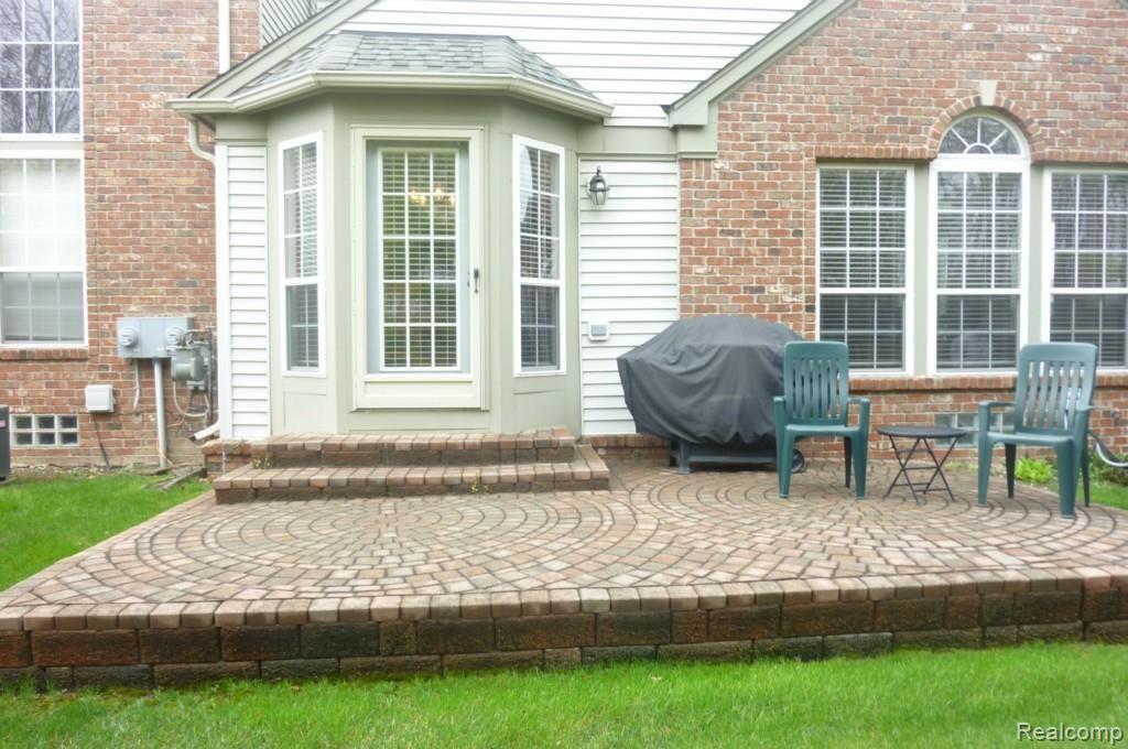 49035 Hawksburry Road Canton, MI 48188 - Photo 22 of 25