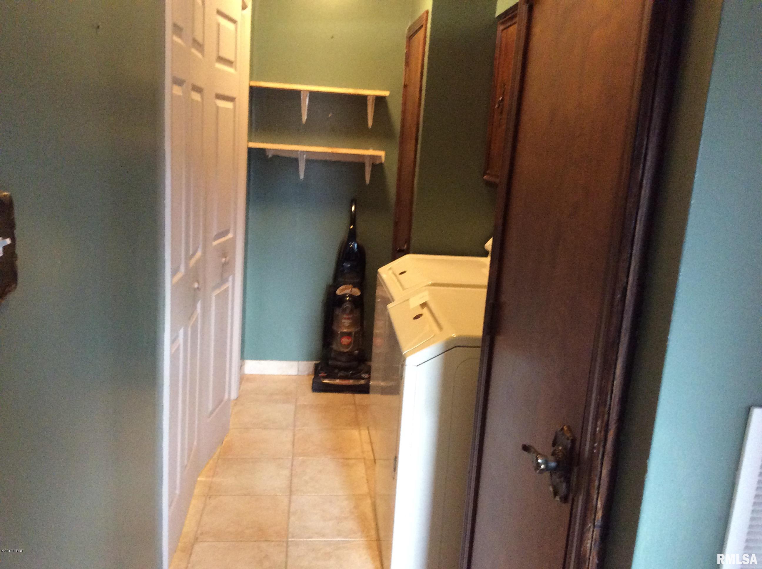 11787 East Webb Road Mount Vernon, IL 62864 - Photo 34 of 50 Gallery Image 34