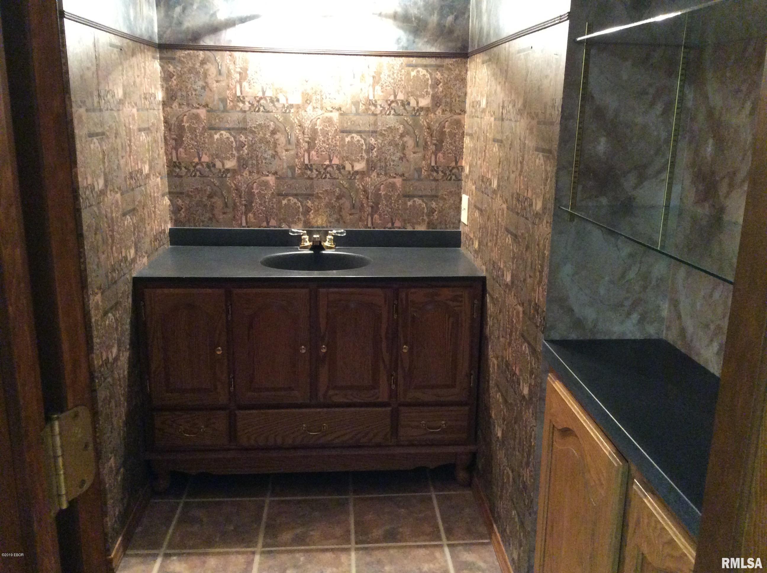 11787 East Webb Road Mount Vernon, IL 62864 - Photo 49 of 50 Gallery Image 49