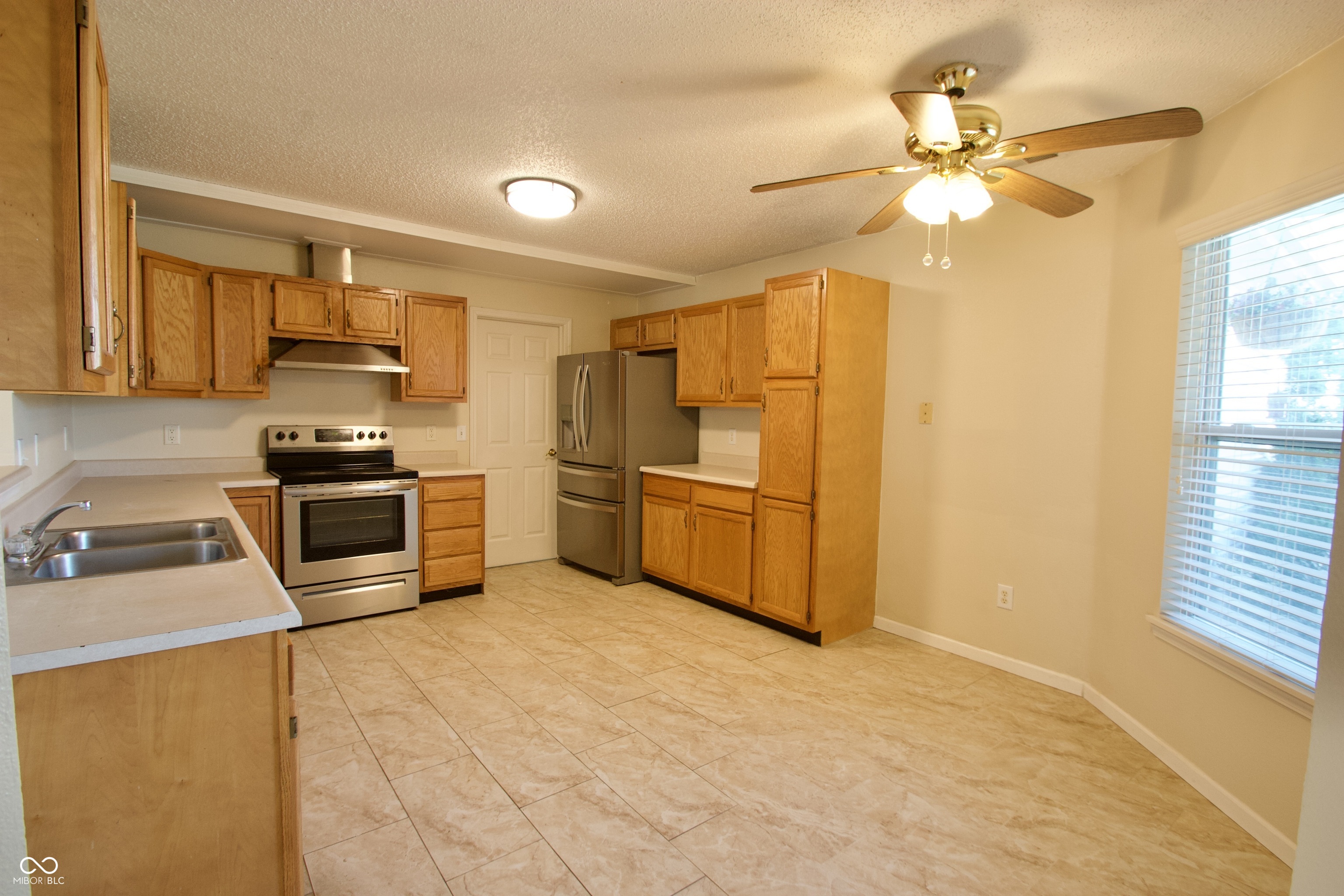 291 Lakemoore Street Brownsburg, IN 46112 - Photo 6 of 26